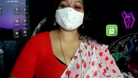 Snapshot of yourss_preethy chatting on January 23, 2:02 am preethy online show from January 23, 2:02 am