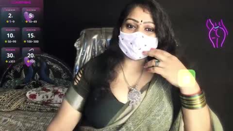 Snapshot of yourss_preethy chatting on September 25, 9:57 am preethy online show from September 25, 9:57 am