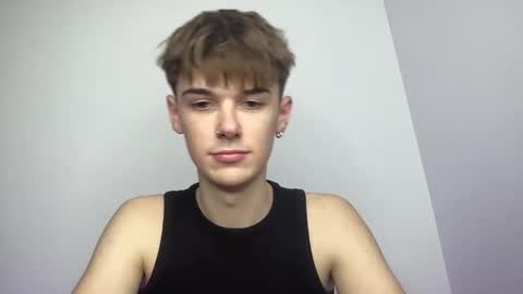 Snapshot of yoursweetyguy chatting on February 16, 4:58 pm yoursweetyguy online show from February 16, 4:58 pm