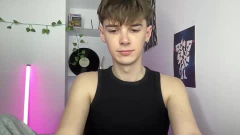 Snapshot of yoursweetyguy chatting on March 30, 4:41 pm yoursweetyguy online show from March 30, 4:41 pm