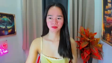 yourtinybunny online show from March 23, 10:19 am