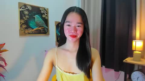 Snapshot of yourtinybunny chatting on April 20, 10:18 am yourtinybunny online show from April 20, 10:18 am