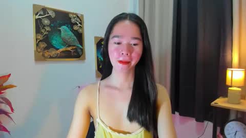 Snapshot of yourtinybunny chatting on April 21, 10:32 am yourtinybunny online show from April 21, 10:32 am