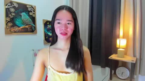 Snapshot of yourtinybunny chatting on April 25, 12:41 pm yourtinybunny online show from April 25, 12:41 pm