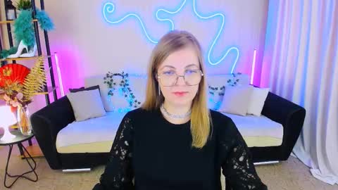 Alice online show from September 19, 9:43 am