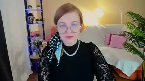 Alice online show from December 1, 9:25 am