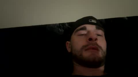 yourwhiteislandboy online show from May 28, 6:05 pm