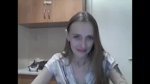 Snapshot of youur_light chatting on April 21, 5:28 pm Youur light online show from April 21, 5:28 pm