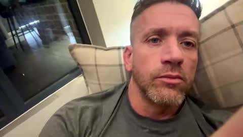 Snapshot of youwantus69 chatting on February 18, 5:58 am You want us 69 online show from February 18, 5:58 am