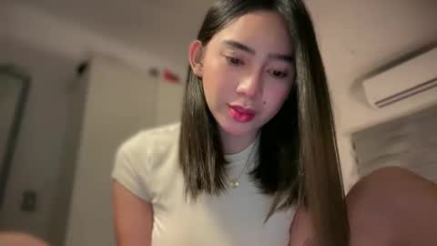 YowgineTheGreat online show from October 14, 2:18 pm