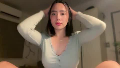 YowgineTheGreat online show from January 19, 10:19 am