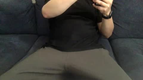 Snapshot of yque2 chatting on February 9, 6:05 pm yque online show from February 9, 6:05 pm