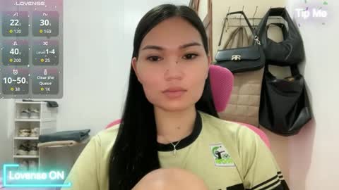 Snapshot of yrdrmgrl_jennie26 chatting on March 7, 5:48 am yrdrmgrl_jennie26 online show from March 7, 5:48 am