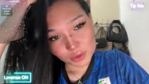 Snapshot of yrdrmgrl_jennie26 chatting on March 11, 7:58 am yrdrmgrl_jennie26 online show from March 11, 7:58 am