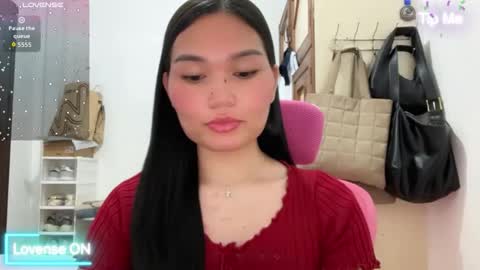 Snapshot of yrdrmgrl_jennie26 chatting on April 15, 7:58 pm yrdrmgrl_jennie26 online show from April 15, 7:58 pm