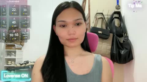 Snapshot of yrdrmgrl_jennie26 chatting on April 22, 10:00 pm yrdrmgrl_jennie26 online show from April 22, 10:00 pm
