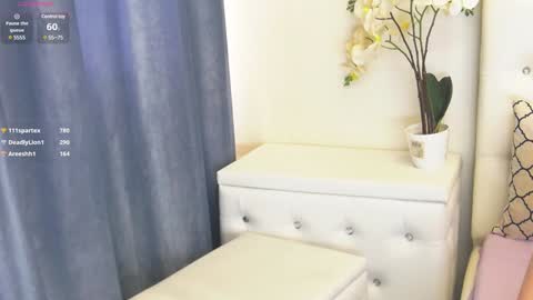 Ysabel online show from January 13, 11:30 am