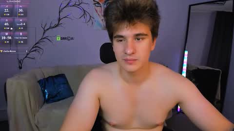 Snapshot of yudji_boy chatting on September 9, 7:41 am yudji_boy online show from September 9, 7:41 am