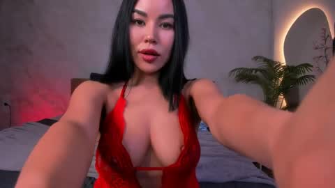 Yuki online show from May 30, 1:41 pm