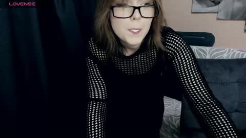 YukiShine online show from April 15, 4:25 pm