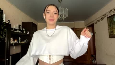 Snapshot of yukobermeyer chatting on June 1, 6:26 am Yuki online show from June 1, 6:26 am