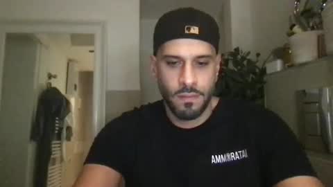 Snapshot of yul53 chatting on October 3, 5:43 pm yul53 online show from October 3, 5:43 pm