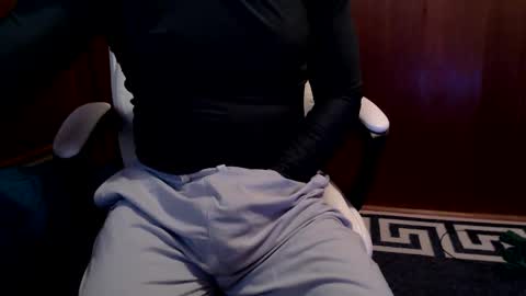 Snapshot of yulanesca chatting on May 24, 5:12 am Russ online show from May 24, 5:12 am