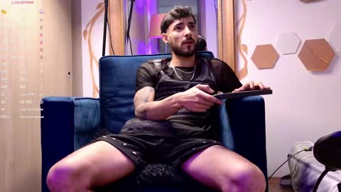 Snapshot of yulianpereira25 chatting on February 27, 1:16 am yulian 2811 online show from February 27, 1:16 am