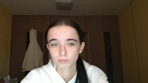 Yuliia online show from October 31, 8:37 am