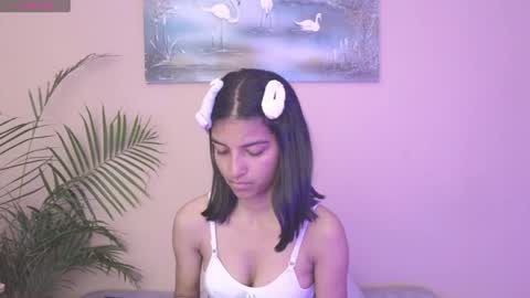 Snapshot of yuliethpetite chatting on June 8, 8:20 pm yuliethpetite online show from June 8, 8:20 pm