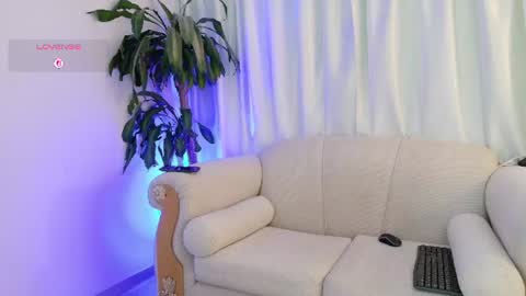 Snapshot of yuliethpetite chatting on July 13, 11:24 am yuliethpetite online show from July 13, 11:24 am