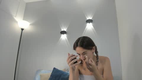 Snapshot of yulievans chatting on January 29, 2:40 am yulievans online show from January 29, 2:40 am