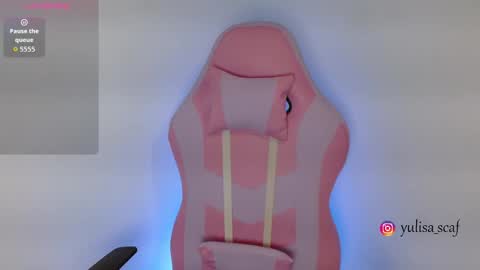 Yuli and SaraIndependent model online show from March 5, 4:08 am