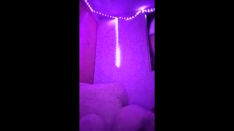 Snapshot of yulx_pops chatting on May 30, 5:37 am yulx_pops online show from May 30, 5:37 am