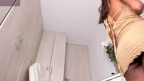 Snapshot of yuly_terann_ chatting on August 2, 11:14 pm Yuly online show from August 2, 11:14 pm