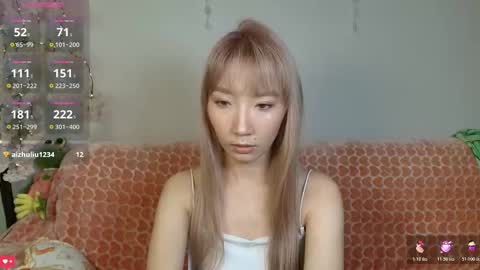 Snapshot of yume_ko chatting on February 14, 12:40 am yume_ko online show from February 14, 12:40 am