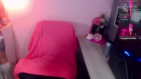 Snapshot of yumekojabami_ chatting on July 11, 10:22 pm Yumeko online show from July 11, 10:22 pm