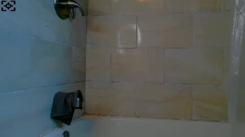 Snapshot of yumiepussyy chatting on January 6, 2:58 pm Payton kelly online show from January 6, 2:58 pm