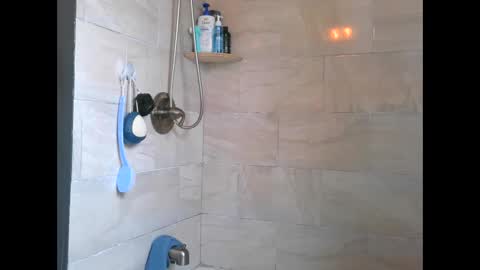 Snapshot of yumiepussyy chatting on February 17, 2:46 pm Payton kelly online show from February 17, 2:46 pm