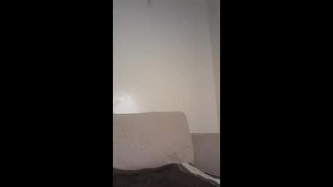 Snapshot of yummy_squirterr chatting on June 2, 1:24 pm Munah online show from June 2, 1:24 pm