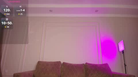 Yumi online show from March 12, 7:31 pm