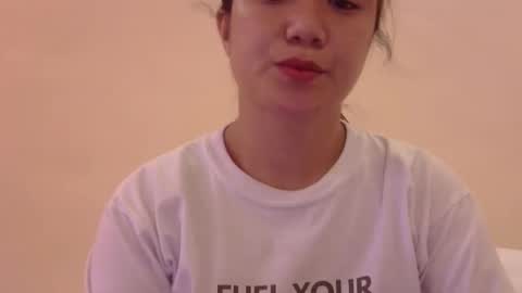 yummyclaya online show from February 18, 12:50 am