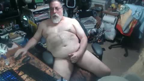 yummyflguy online show from May 27, 6:05 pm