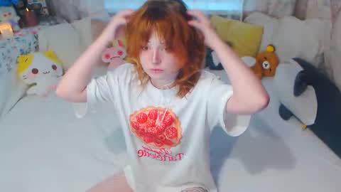 Snapshot of yuna_jin chatting on June 11, 11:52 am yuna_jin online show from June 11, 11:52 am