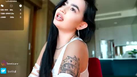 yuna_leen online show from June 22, 6:32 am