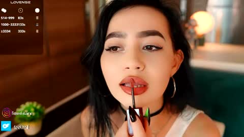 yuna_leen online show from July 27, 10:44 am