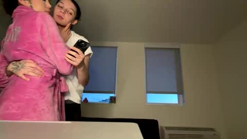 yundercov online show from June 2, 11:56 am