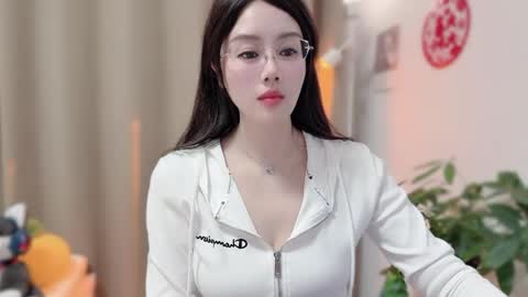 YunEr online show from February 7, 3:38 pm