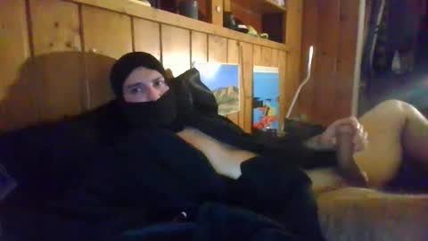 Snapshot of yungboywet chatting on January 14, 6:13 am yungboywet online show from January 14, 6:13 am