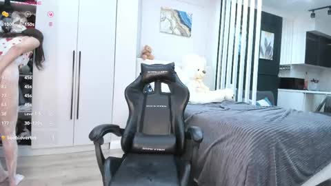 yunleah online show from May 28, 4:32 am